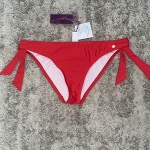 NWT SIZE 6 RED BIKINI BOTTOMS. Lascana ❤️